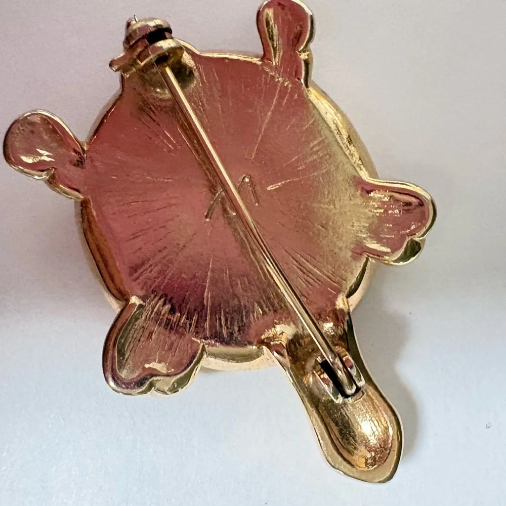 Lauren Conrad Gold tone vintage Turtle Brooch with shell mosaic mother of pearl